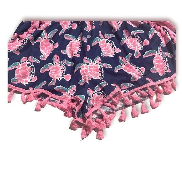 Simply Southern | Elastic Waist Turtle Print Shorts w/ Fringe Women's Size S/M - Picture 2 of 4